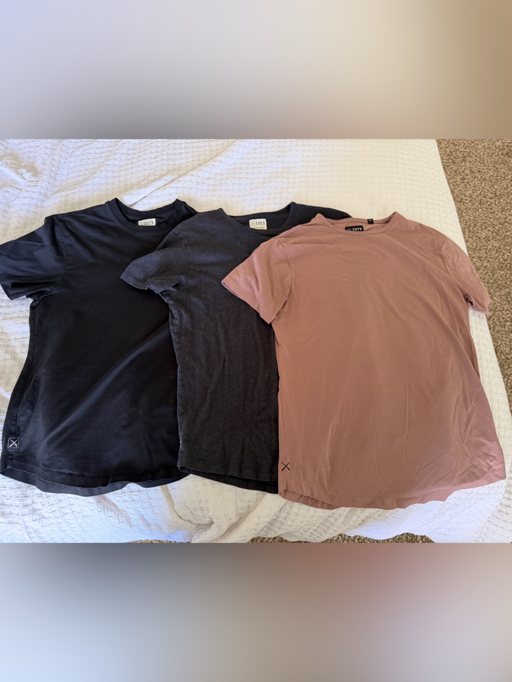 3-Pack Cuts curve hem t-shirts